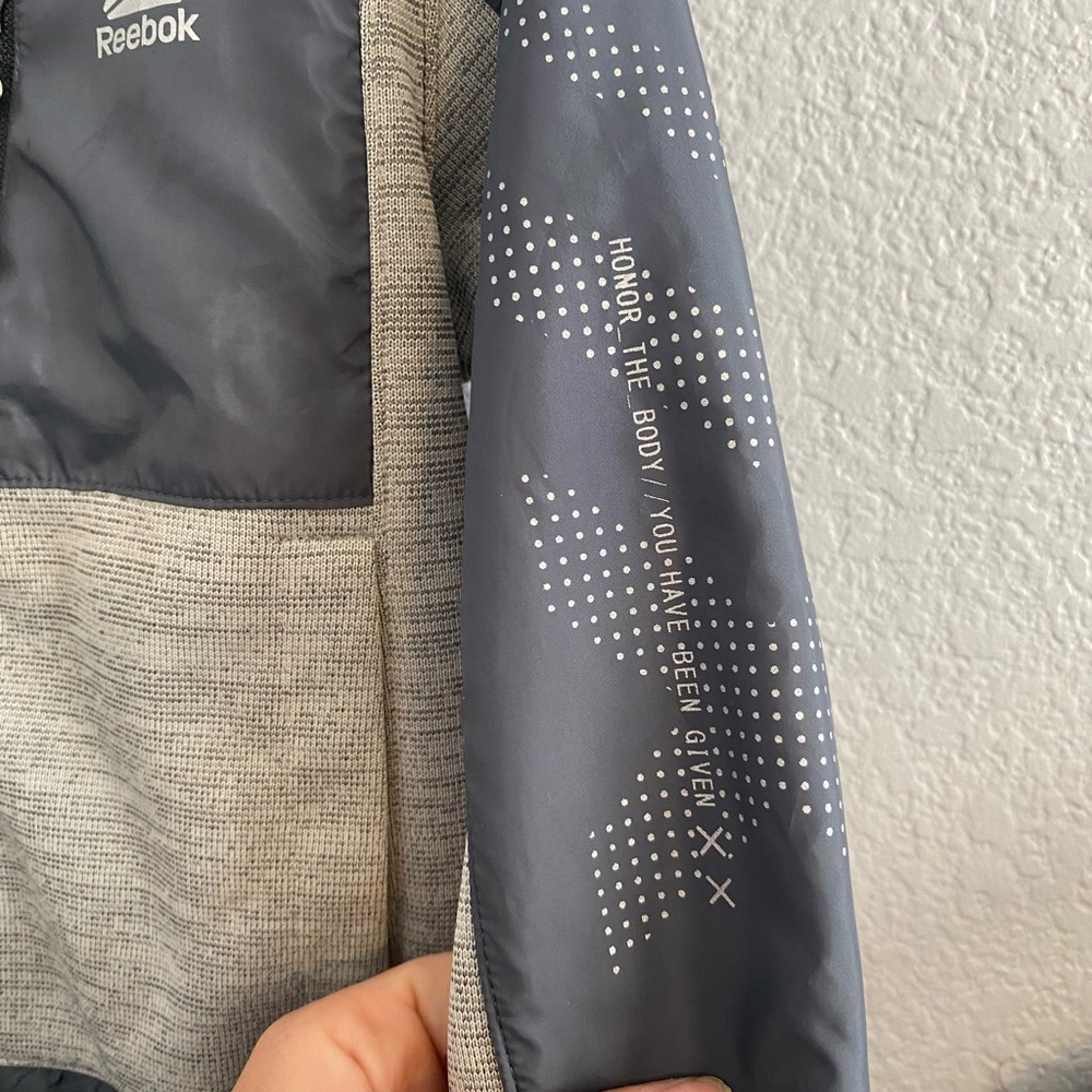 Reebok jacket track jacket vguc - Picture 5 of 5